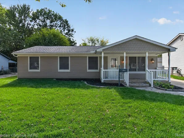 28149 Meadowhill St, Romulus, MI 48174
