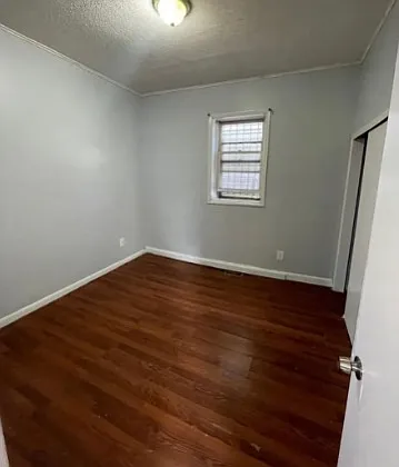 409 Marshall St #1R — Photo 3