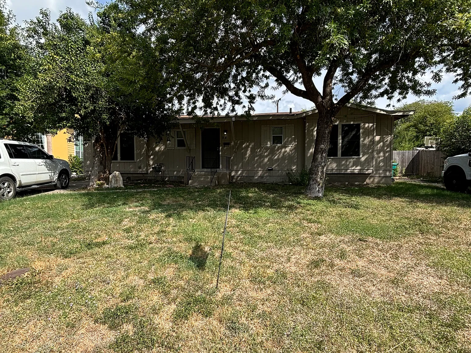 4 bed, 1336 sqft, $1,700 — Photo 1