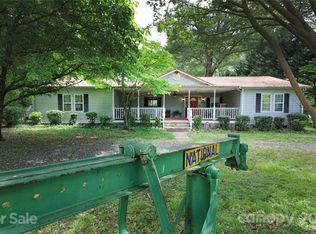 3704 Buck Point Rd, Catawba, NC 28609