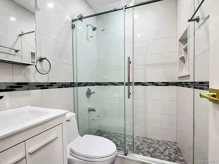 5727 246th Pl — Photo 3