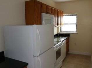 116 Longwood Ave APT 4, Brookline, MA 02446