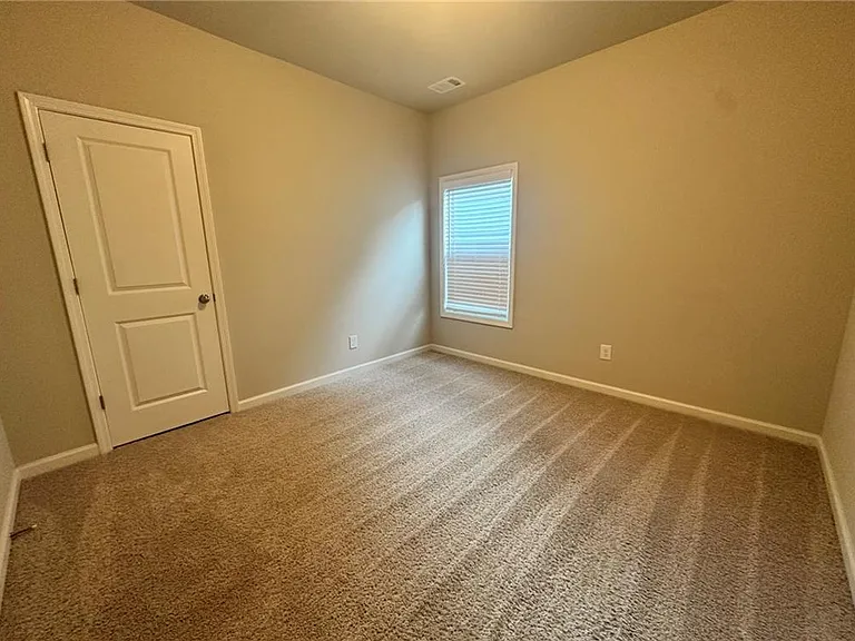 798 Gordon St — Photo 23