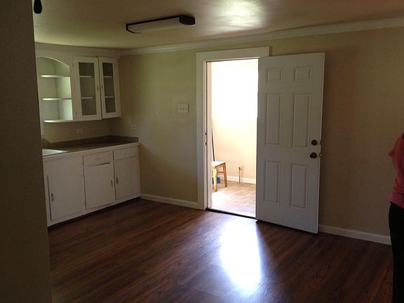 4th image of 126 Bucks Ln