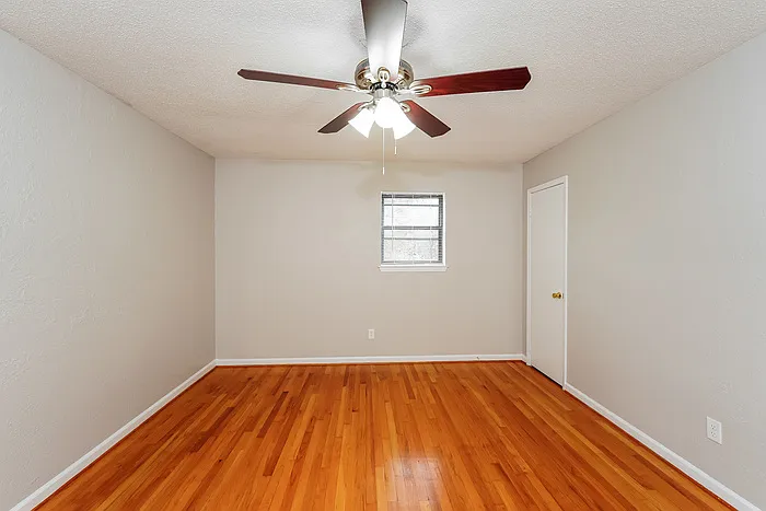 4390 Stone Ridge Cir — Photo 7