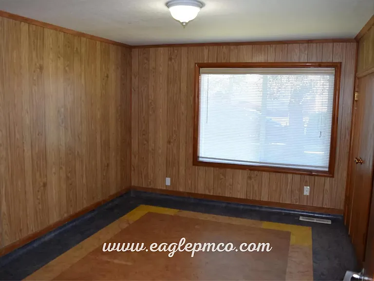 5710 SE Woodstock Blvd — Photo 16