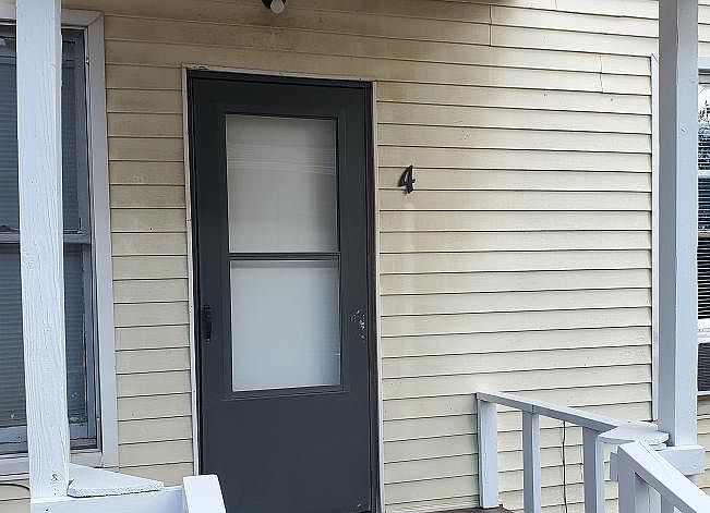 2nd image of 521 W Symmes St #4