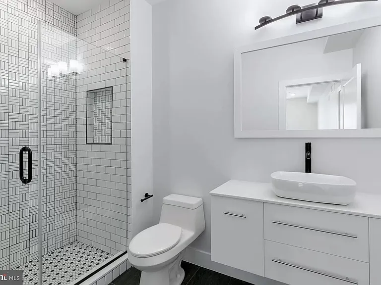 1868 Frankford Ave #404 — Photo 7