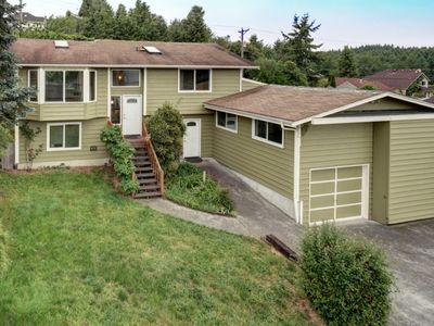 11016 37th Avenue Ct E, Tacoma, WA, 98446