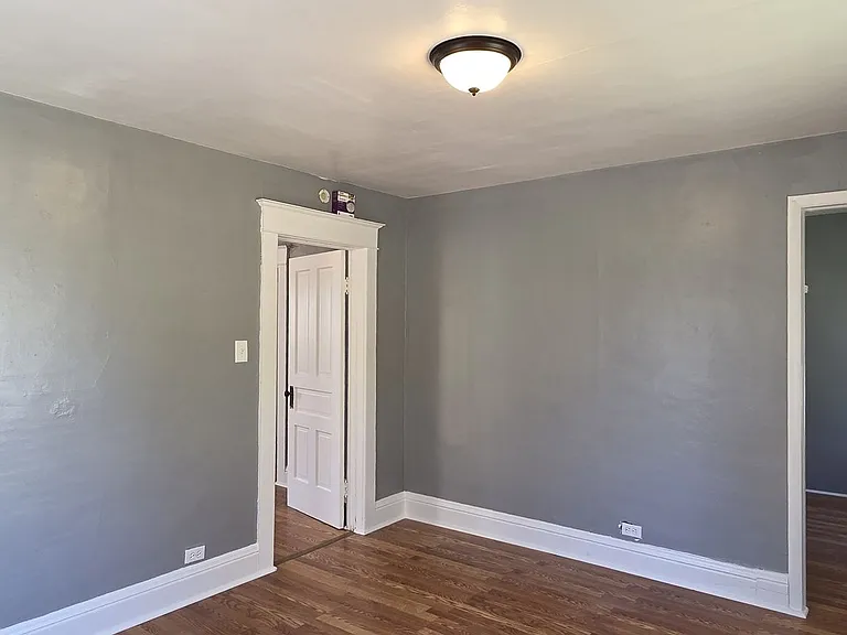 430 E Bremer St #2 — Photo 15
