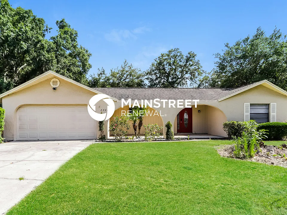 2226 Maple Hill Dr