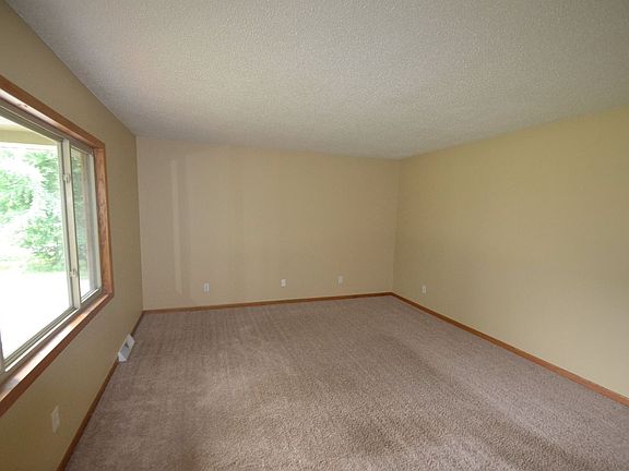 3rd image of 14021 Crosstown Blvd NW
