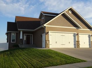 2013 E Calgary Ave, Bismarck, ND 58503