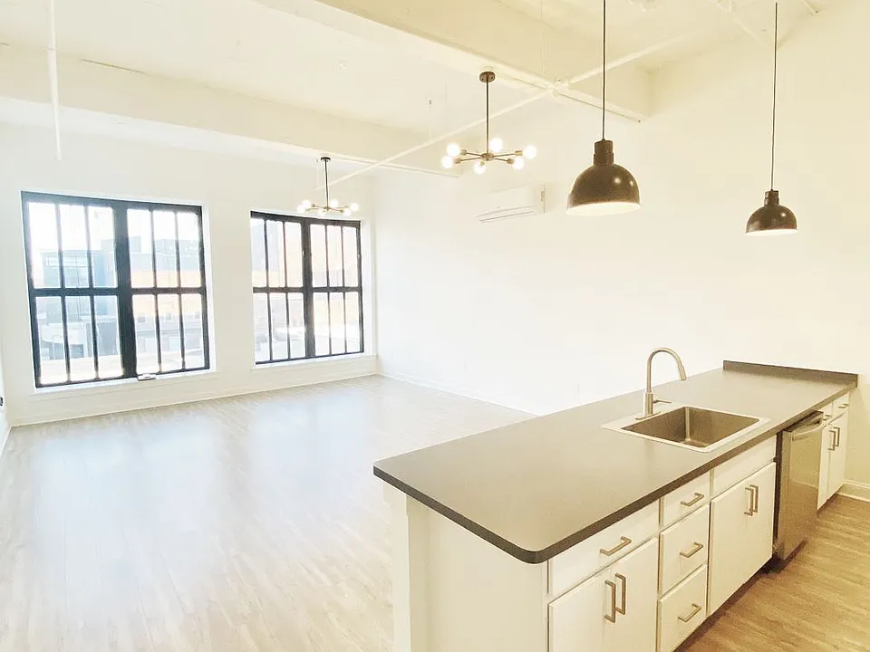IG_IMAGE_property_tour_132_Broadway_Apt_3A_02