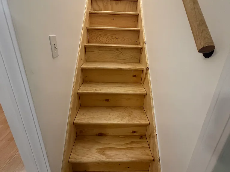 141 N Milton St — Photo 19
