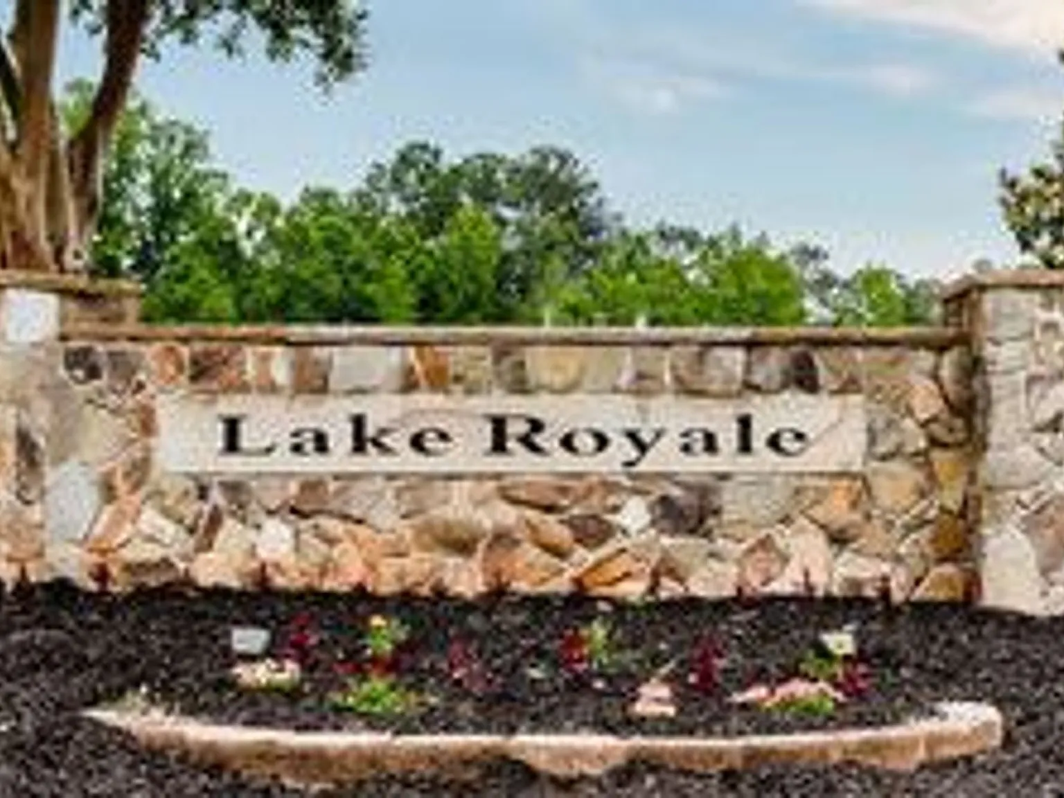 Relax and Enjoy Lake Royale! — Photo 1