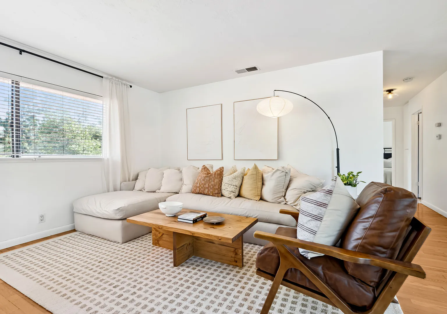 Fully Furnished 2BR Condo - Quiet, Private, & Near It All - Carlsbad, — Photo 4