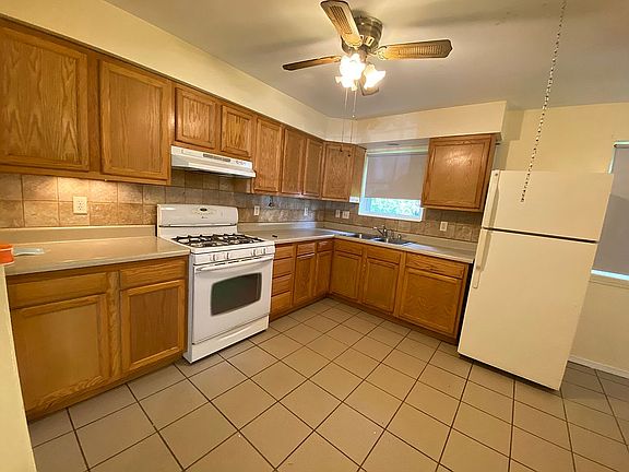4th image of 10022 Luna Ct