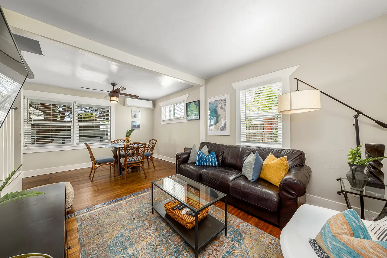 2 bed, 1118 sqft, $4,700 — Photo 1