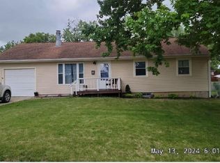 5207 SW 31st Ter, Topeka, KS 66614