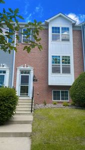 804 Village Pkwy, Circle Pines, MN, 55014