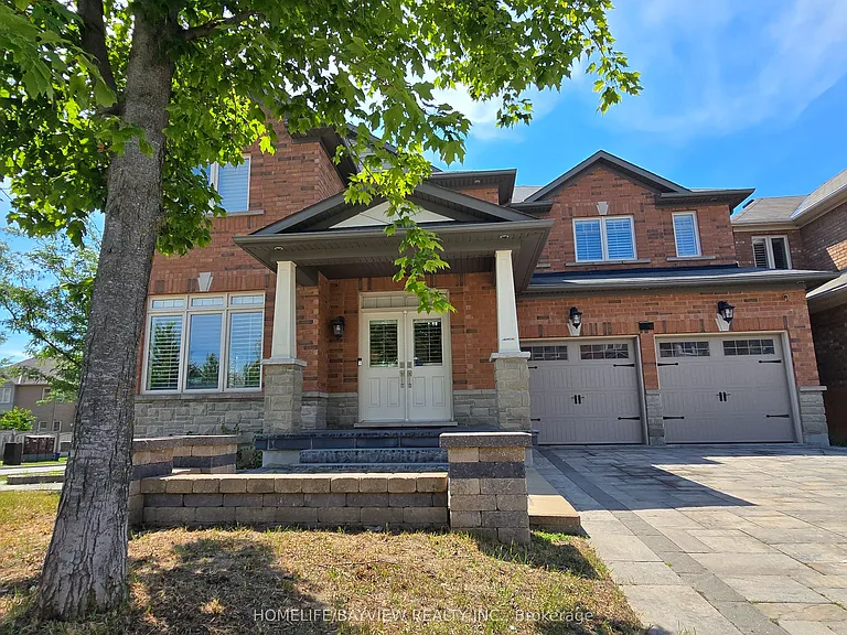 116 Sequin Dr — Photo 1