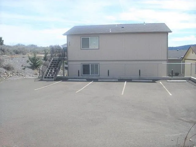 510 Harbor View Dr #A — Photo 3