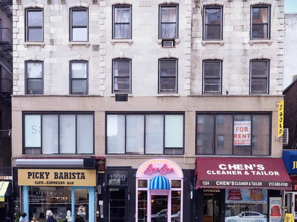 1220 Lexington Avenue