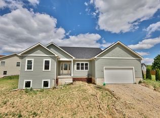 4401 Crested Owl Ln, Madison, WI 53718