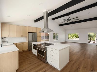 5522 Bloch St, San Diego, CA, 92122