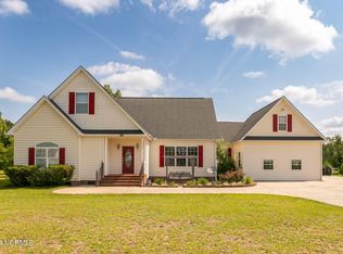 4609 Lobelia Rd, Vass, NC 28394