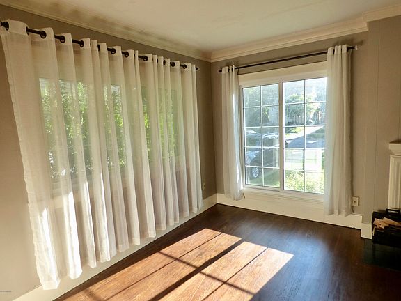 5th image of 2100 College Ave SE
