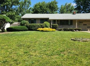 4686 Driftwood Ln, Youngstown, OH