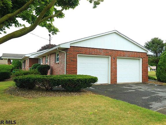 4th image of 622 Nittany Valley Dr