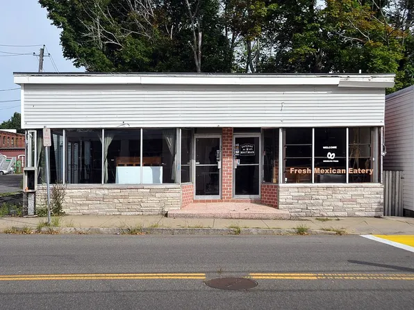 372 South Ave, Whitman, MA 02382