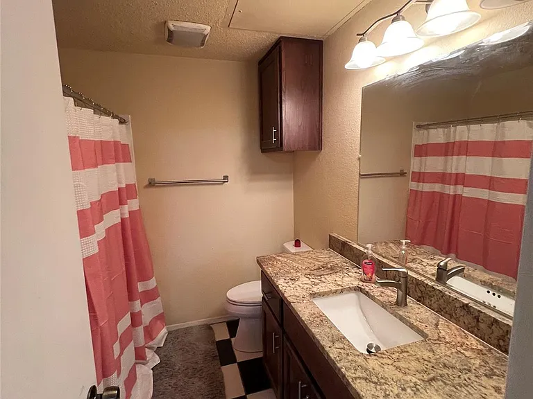 806 W 24th St #107 — Photo 9