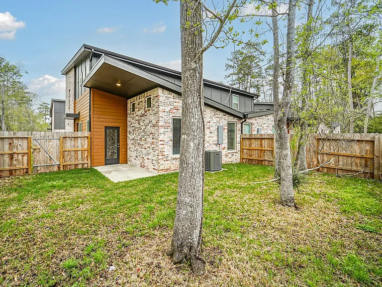 2523 Appian Way — Photo 31