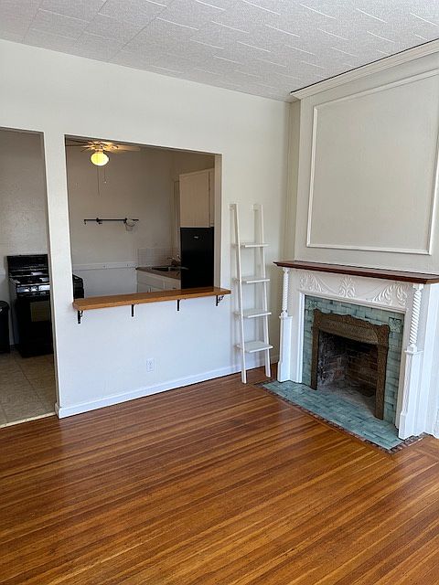 Fireplace and breakfast bar.