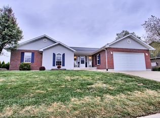 1052 Oxford Hill Rd, O Fallon, IL 62269