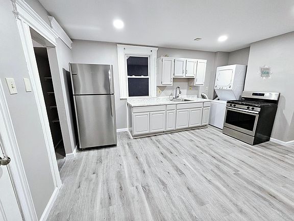 2nd image of 42 Kenmore Ave
