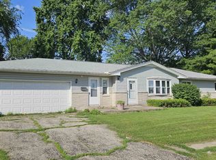 1410 Maryland Ct, Belvidere, IL 61008