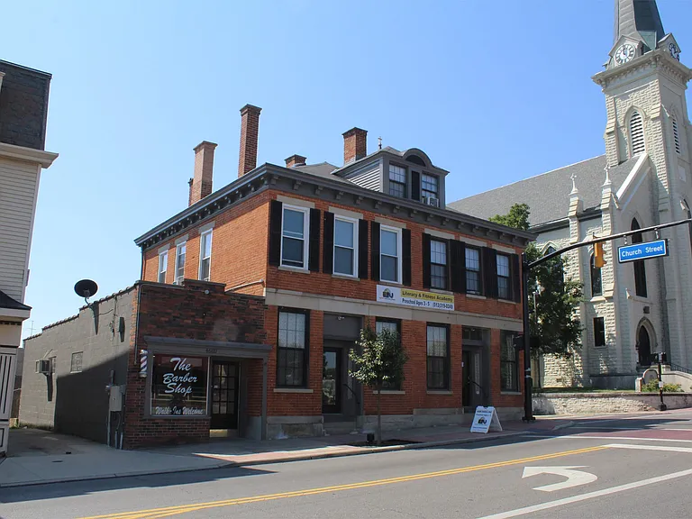 4600 Vine St — Photo 16