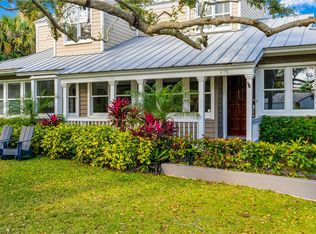 975 Riomar Dr, Vero Beach, FL 32963