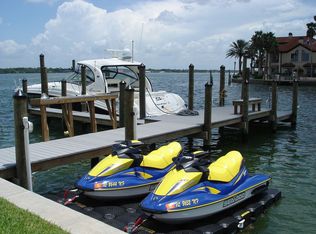 845 Capri Blvd, Treasure Island, FL 33706