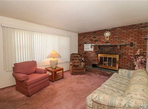 2nd image of 146 Haven Ln