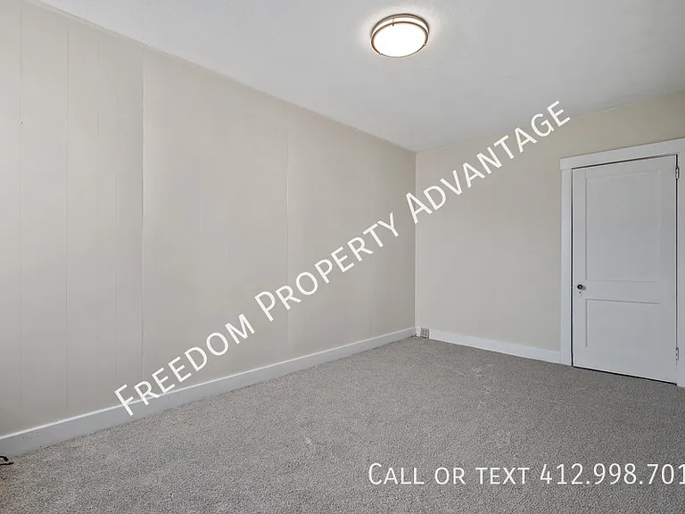 3230 California Ave — Photo 13