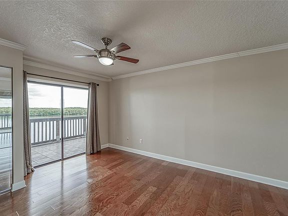 2nd image of 821 Bahia Del Sol Dr Unit A