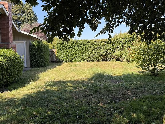 4th image of 1701 Antoine Ave