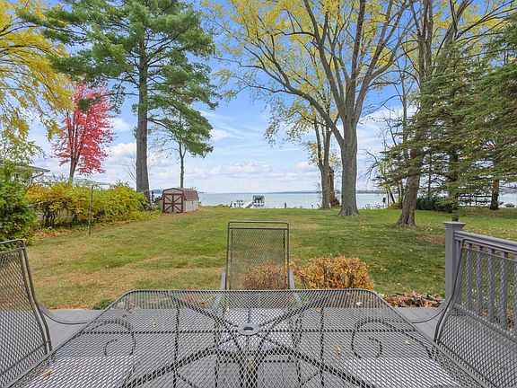 2nd image of N4226 S Lakeshore Dr