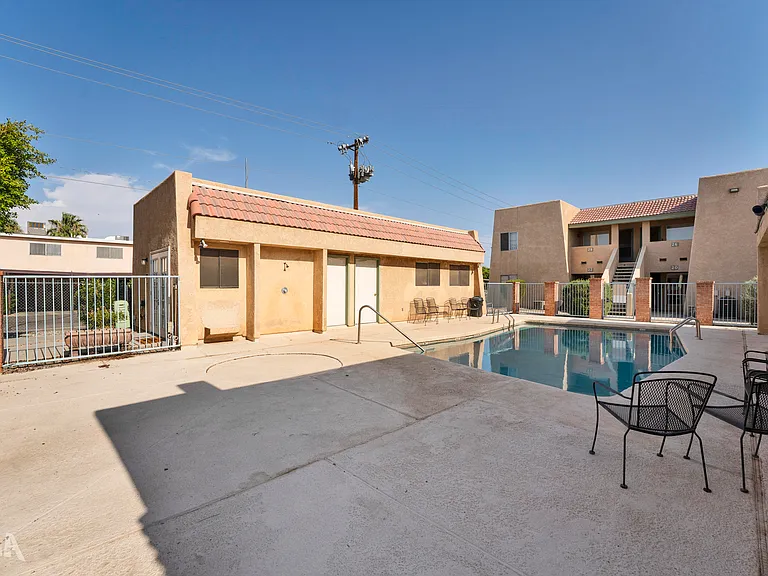 Verde Point Apartments — Photo 9